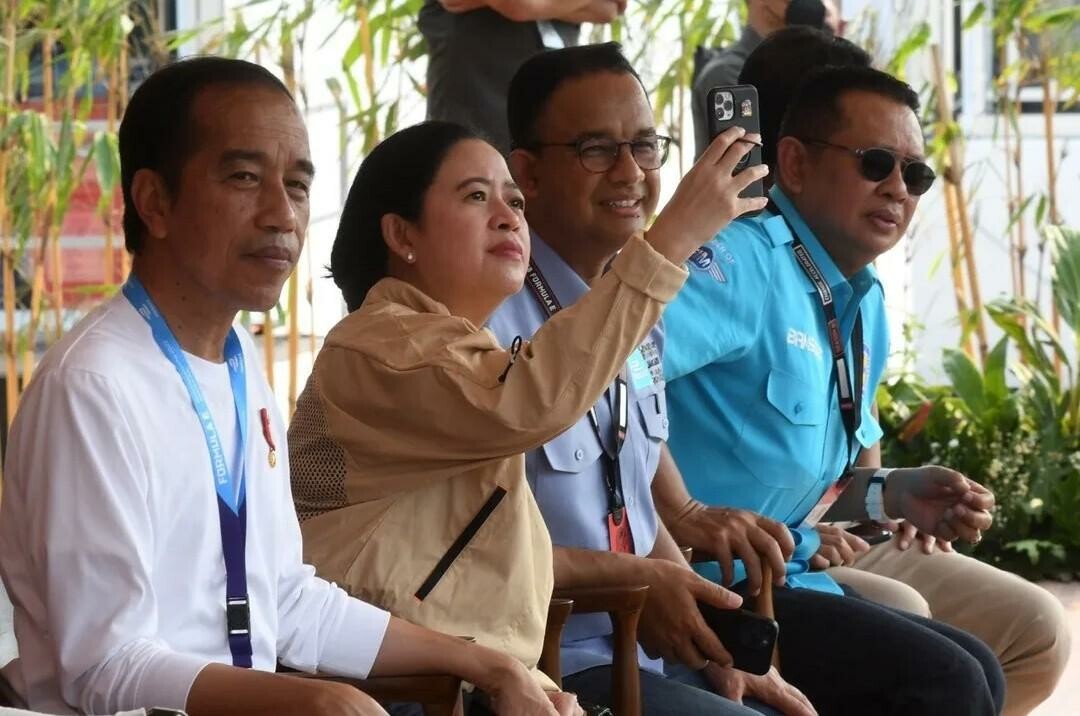 Sekretaris Jenderal (Sekjen) DPP PDI Perjuangan, Hasto Kristiyanto menganggap foto bersama Ketua DPR, Puan Maharani di antara Presiden Joko Widodo (Jokowi) dan Gubernur DKI Jakarta, Anies Baswedan saat menyaksikan balapan mobil balap listrik Formula E sebagai sesuatu yang baik.